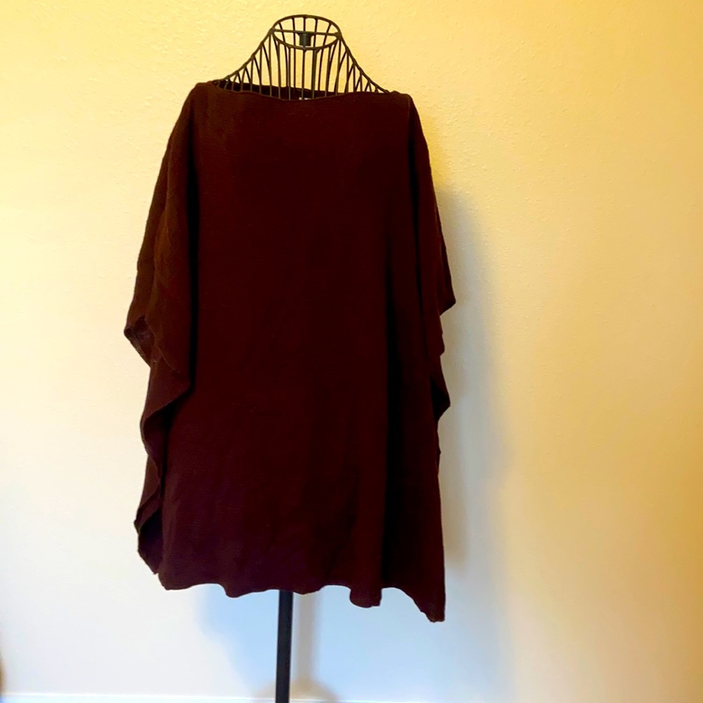Slip on short sleeve sweater size medium
